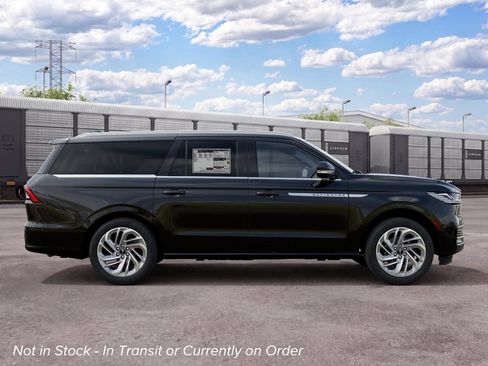 New 2027 Lincoln Navigator L Reserve AWD/4WD image 5