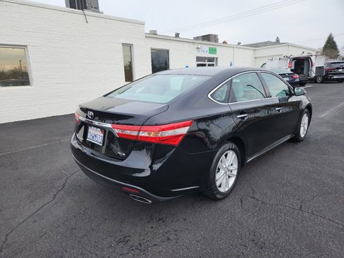 Used 2014 Toyota Avalon XLE image 5