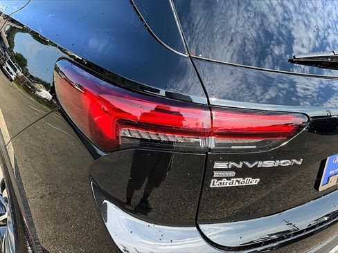 Used 2023 Buick Envision Essence image 30