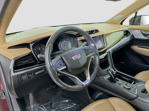 Used 2020 Cadillac XT6 Premium Luxury w/ Platinum Package image 4