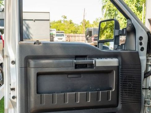 Used 2013 Ford F250 Lariat w/ Lariat Ultimate Pkg AWD/4WD image 17