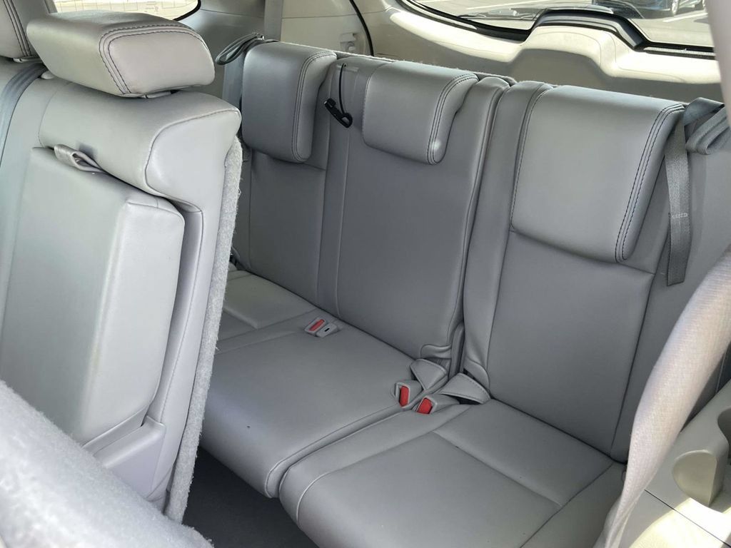 Used 2017 Toyota Highlander XLE AWD/4WD image 23