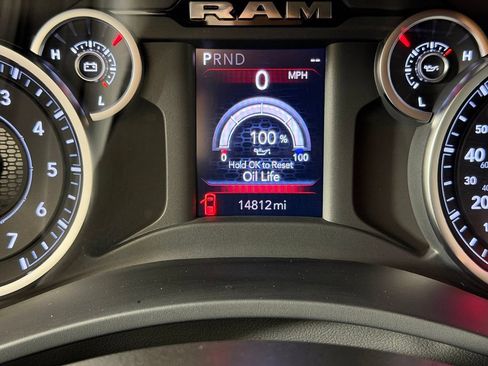 Certified 2026 RAM 2500 Big Horn AWD/4WD image 32
