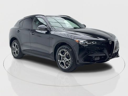 New 2025 Alfa Romeo Stelvio Sprint w/ Convenience Package image 1