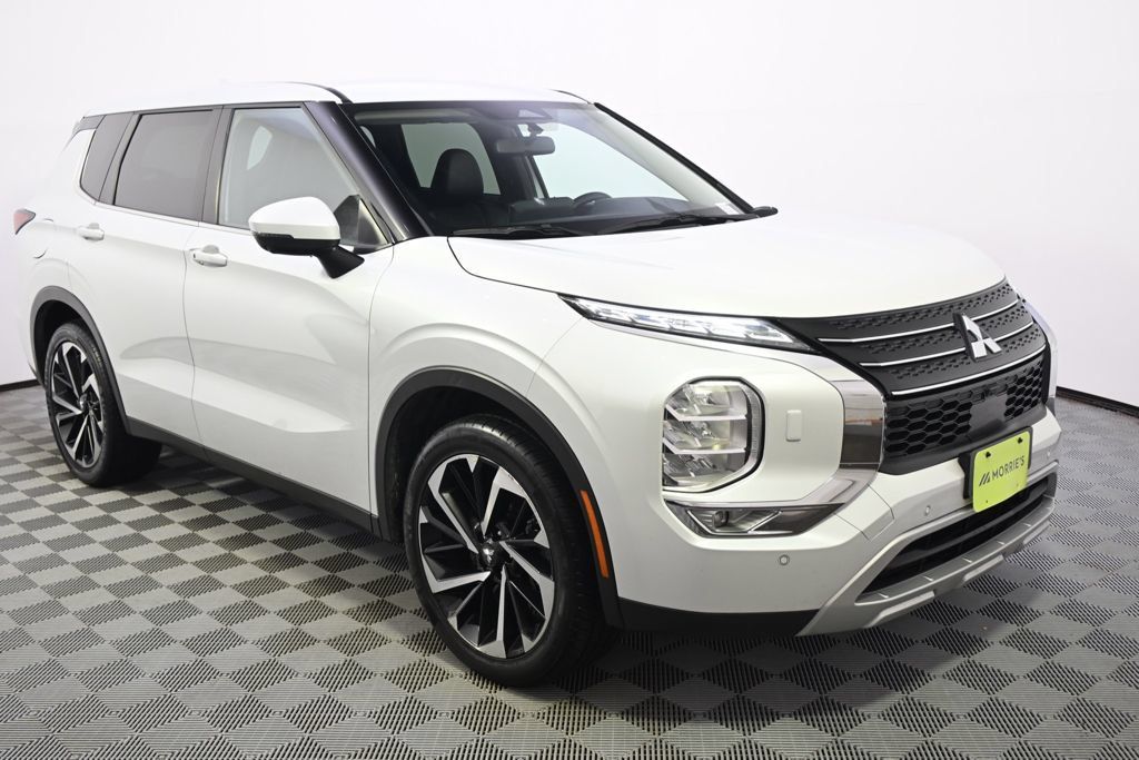Used 2024 Mitsubishi Outlander SE AWD/4WD image 8