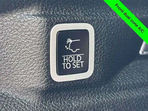 Used 2023 Jeep Grand Cherokee L Summit w/ Rear Seat Video Group I AWD/4WD image 44