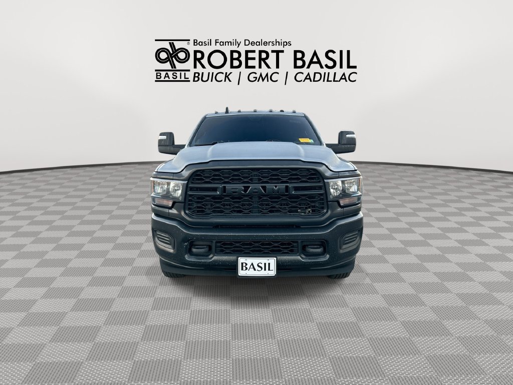 Used 2024 RAM 3500 Tradesman AWD/4WD image 3