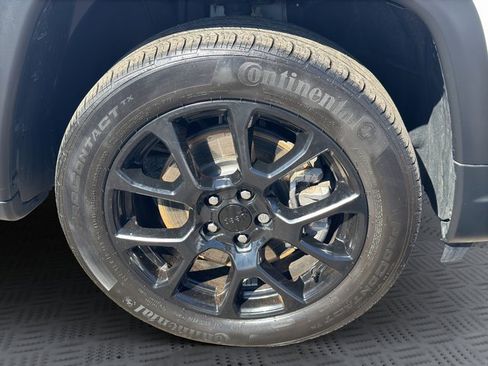 Used 2023 Jeep Compass Altitude w/ Convenience Group image 27