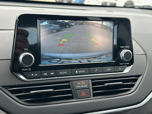 Used 2023 Nissan Altima 2.5 S FWD image 21