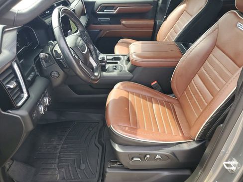 Used 2023 GMC Sierra 1500 Denali Ultimate AWD/4WD image 5