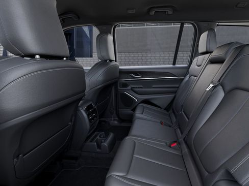New 2026 Jeep Grand Cherokee L Limited AWD/4WD image 23
