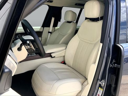 Used 2026 Land Rover Range Rover SE AWD/4WD image 8