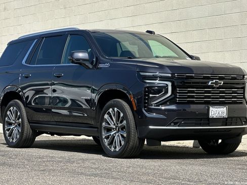 Used 2026 Chevrolet Tahoe High Country AWD/4WD image 1