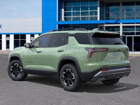 New 2026 Chevrolet Equinox ACTIV image 3