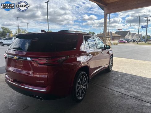 Used 2023 Chevrolet Traverse Premier FWD image 21
