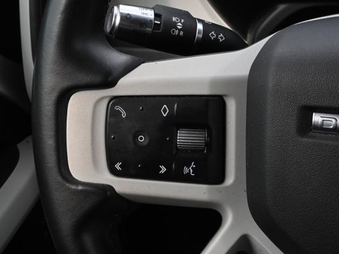 Used 2022 Land Rover Defender 110 X-Dynamic SE image 35