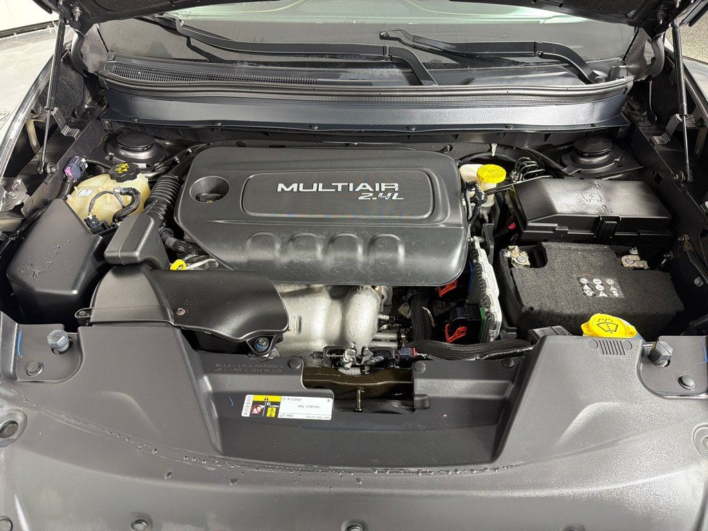 Used 2018 Jeep Cherokee Limited FWD image 26