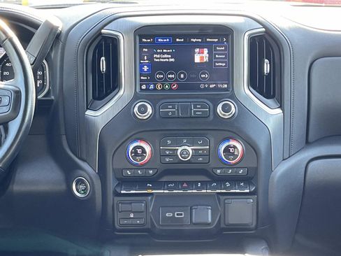 Used 2021 GMC Sierra 1500 Denali w/ Denali Premium Package image 17