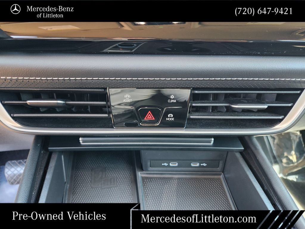 Used 2024 Volkswagen Atlas SE AWD/4WD image 18