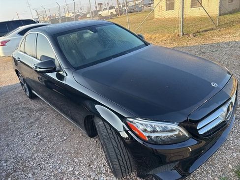 Used 2019 Mercedes-Benz C 300 Sedan image 3