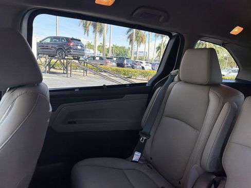 Certified 2024 Honda Odyssey Touring image 13