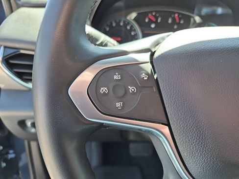 Used 2023 Chevrolet Traverse LT AWD/4WD image 36