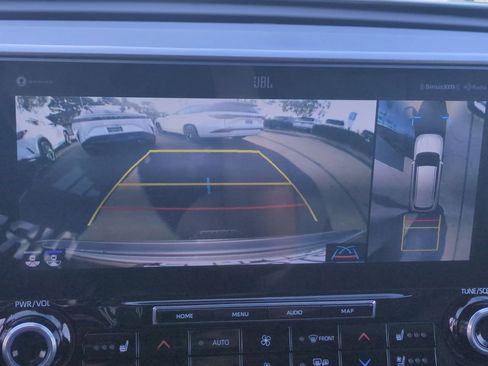 Used 2021 Toyota Highlander Limited image 23