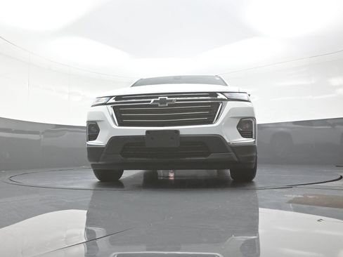 Used 2023 Chevrolet Traverse LT w/ LPO, Floor Liner Package AWD/4WD image 10