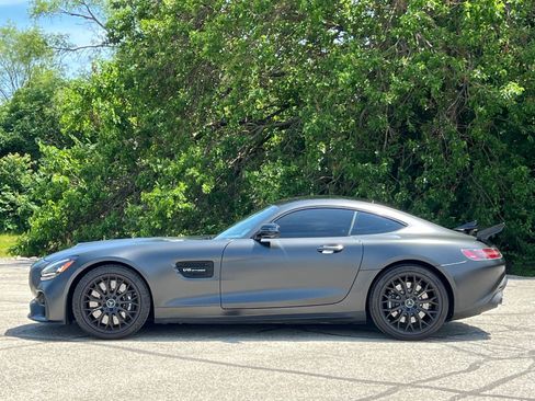 Used 2021 Mercedes-Benz AMG GT Coupe image 2