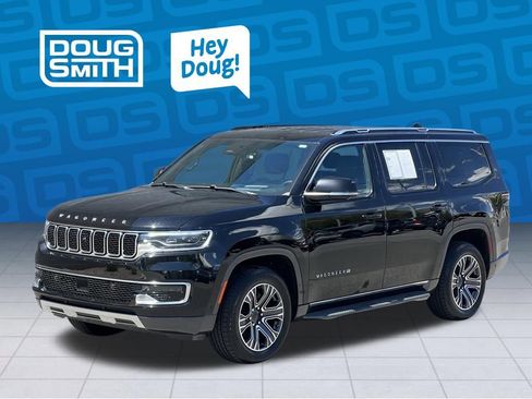 Used 2022 Jeep Wagoneer Series III w/ Convenience Group I AWD/4WD image 2