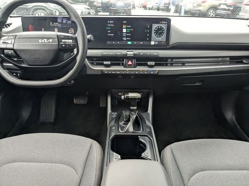 Used 2025 Kia K4 LXS image 15