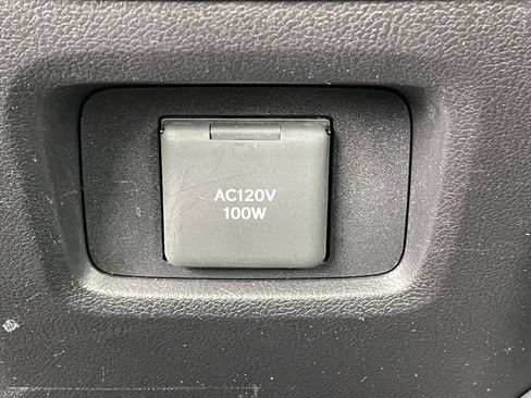 Used 2024 Toyota Grand Highlander AWD image 30