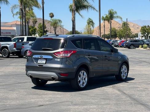 Used 2015 Ford Escape Titanium FWD image 5