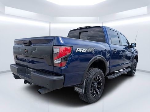 Used 2021 Nissan Titan PRO-4X w/ Pro-4x Convenience Package AWD/4WD image 3