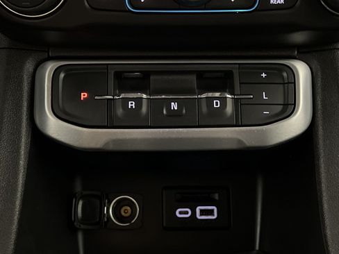 Used 2021 GMC Acadia SLE w/ Driver Convenience Package AWD/4WD image 22