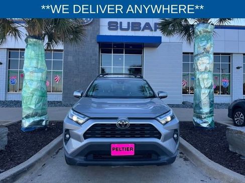 Used 2022 Toyota RAV4 XLE Premium image 2