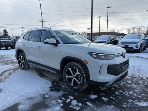 New 2026 Volkswagen Tiguan SE image 8