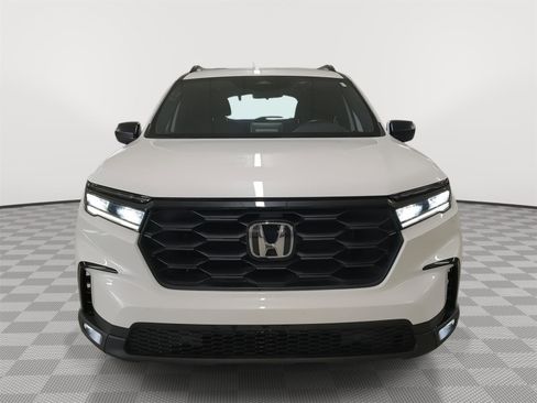 Used 2023 Honda Pilot Sport image 26