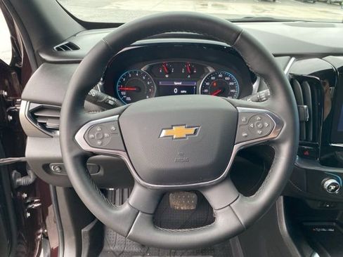 Used 2023 Chevrolet Traverse LT AWD/4WD image 18