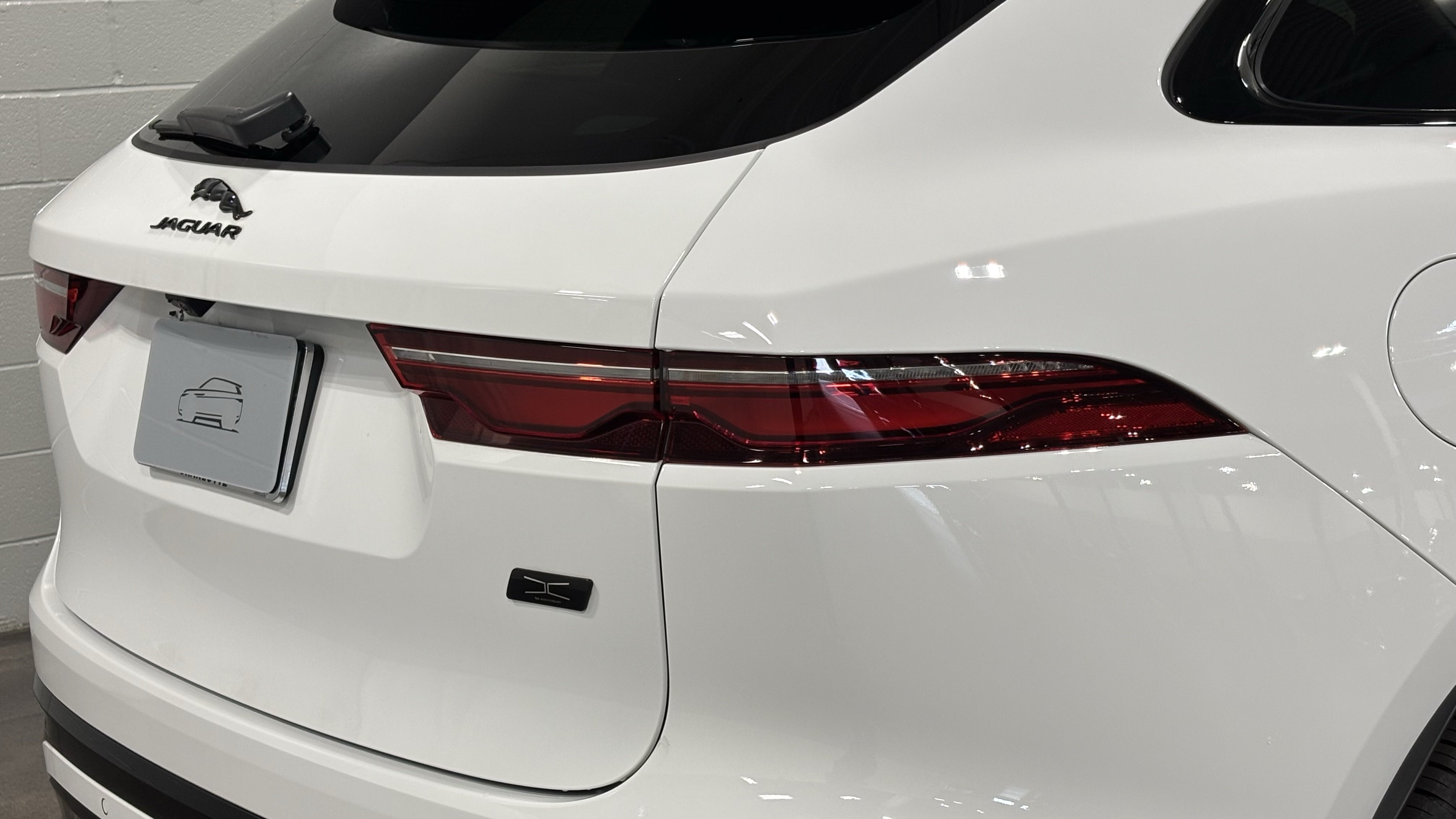 New 2026 Jaguar F-PACE R-Dynamic S AWD/4WD image 18