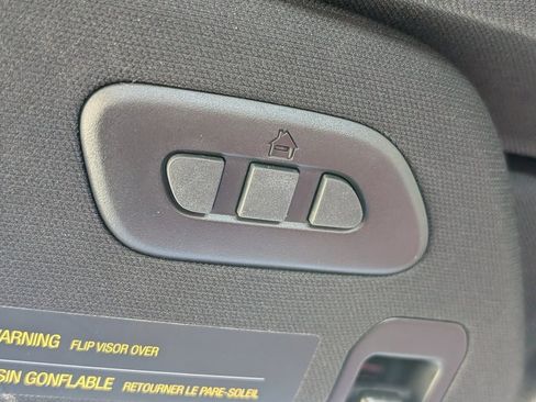 Used 2021 Chevrolet Corvette Stingray image 32