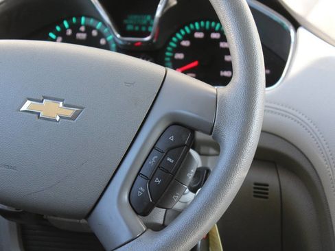 Used 2015 Chevrolet Traverse LS image 24