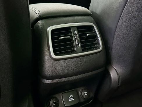 Used 2019 Kia Sorento SX image 13