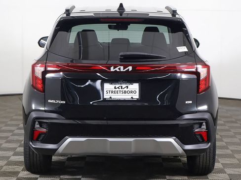 Used 2024 Kia Seltos S AWD/4WD image 12