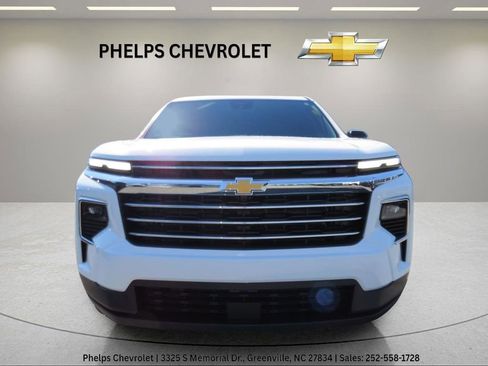 Certified 2026 Chevrolet Traverse LT FWD image 4