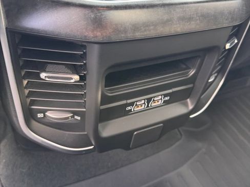 Used 2022 RAM 1500 Big Horn AWD/4WD image 19