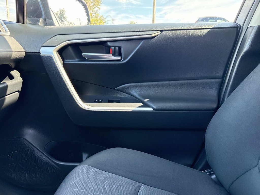 Used 2019 Toyota RAV4 XLE w/ Convenience Package AWD/4WD image 29