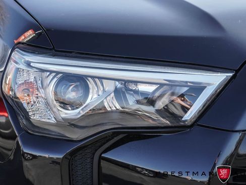 Used 2024 Toyota 4Runner TRD Off-Road Premium image 16