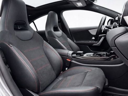 Used 2022 Mercedes-Benz CLA 35 AMG 4MATIC image 11