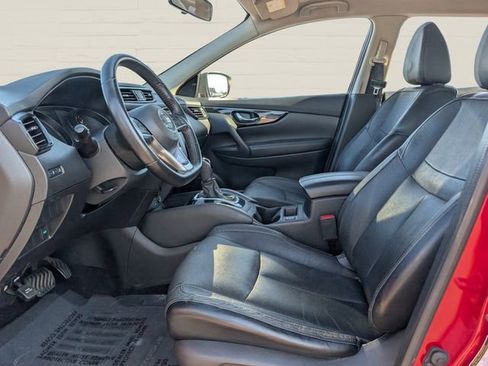 Used 2018 Nissan Rogue Sport SL image 12